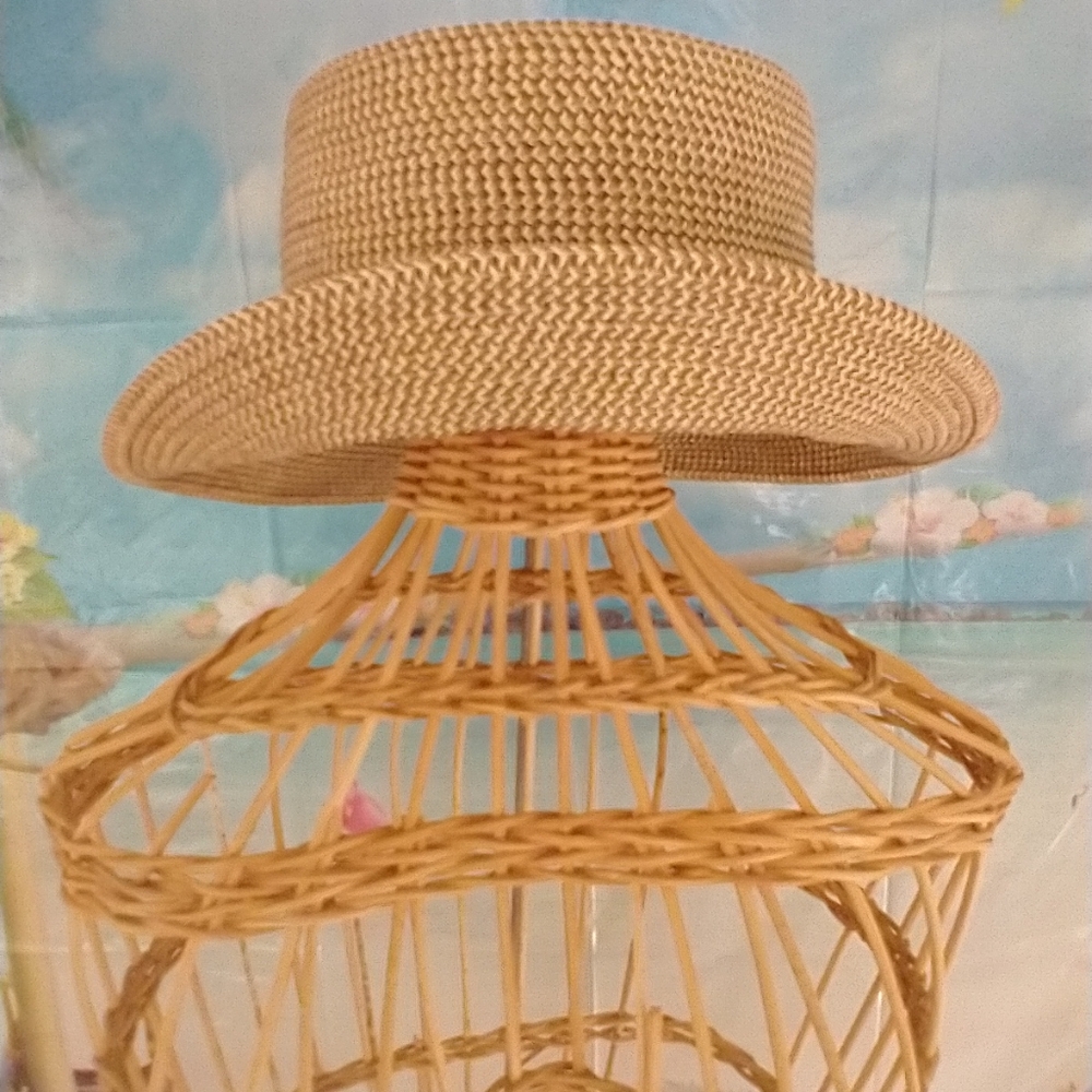 Elegant Tan Woven Bucket/ Brim Hat NWOT - Picture 9 of 16